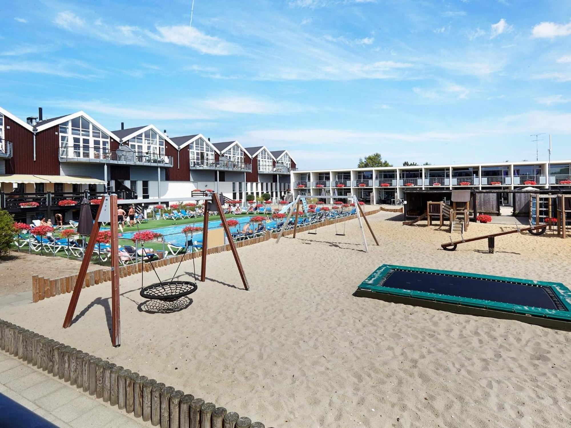 4 Person Holiday Home On A Holiday Park In Glesborg Luaran gambar